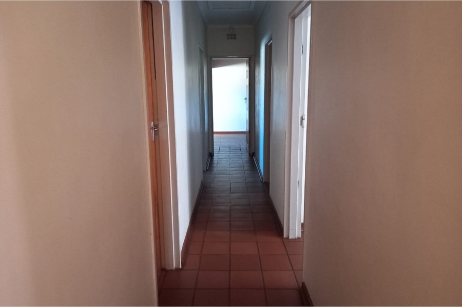 4 Bedroom Property for Sale in Carters Glen Northern Cape